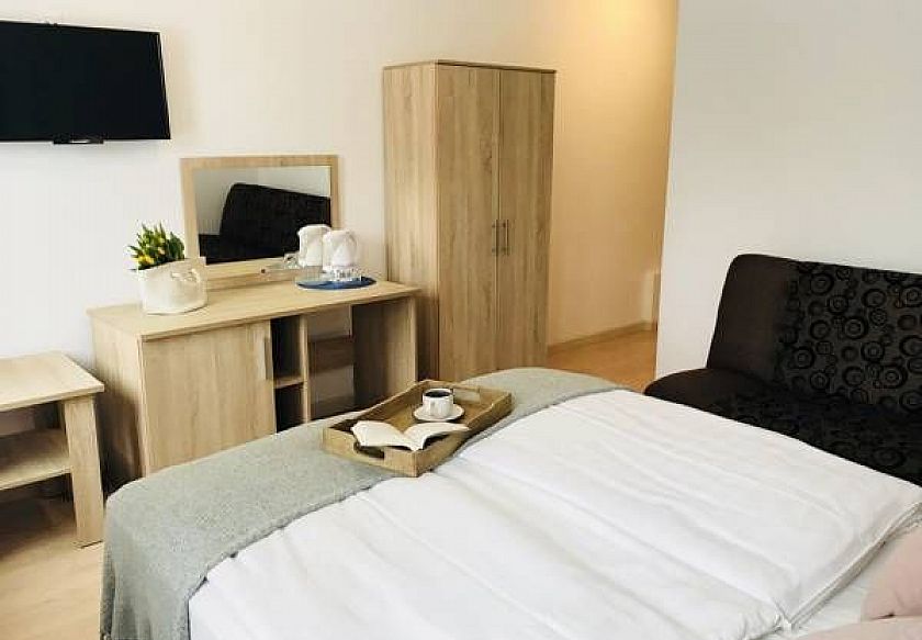 pok&oacute;j 3 osobowy z łazienką