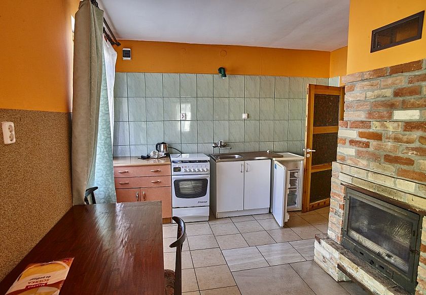 Bartki - domki i samodzielne mieszkania 9