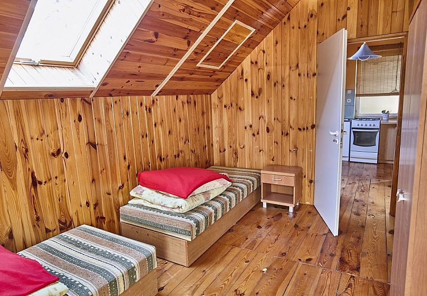 Bartki - domki i samodzielne mieszkania 10