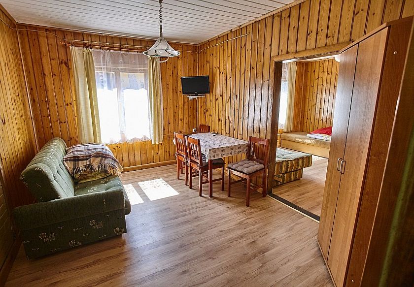 Bartki - domki i samodzielne mieszkania 12