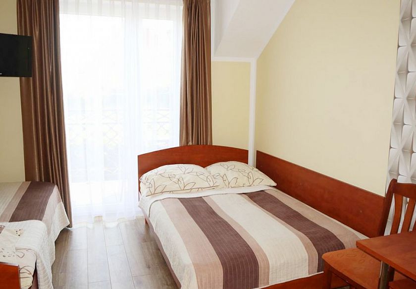 pok&oacute;j trzyosobowy