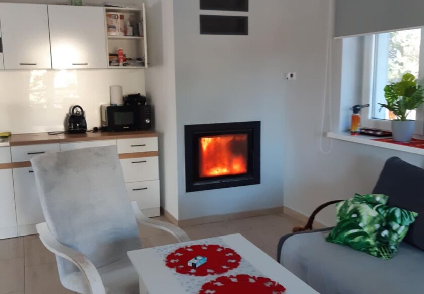 Całoroczny domek 8-os. nad jeziorem - noclegi Wałpusz