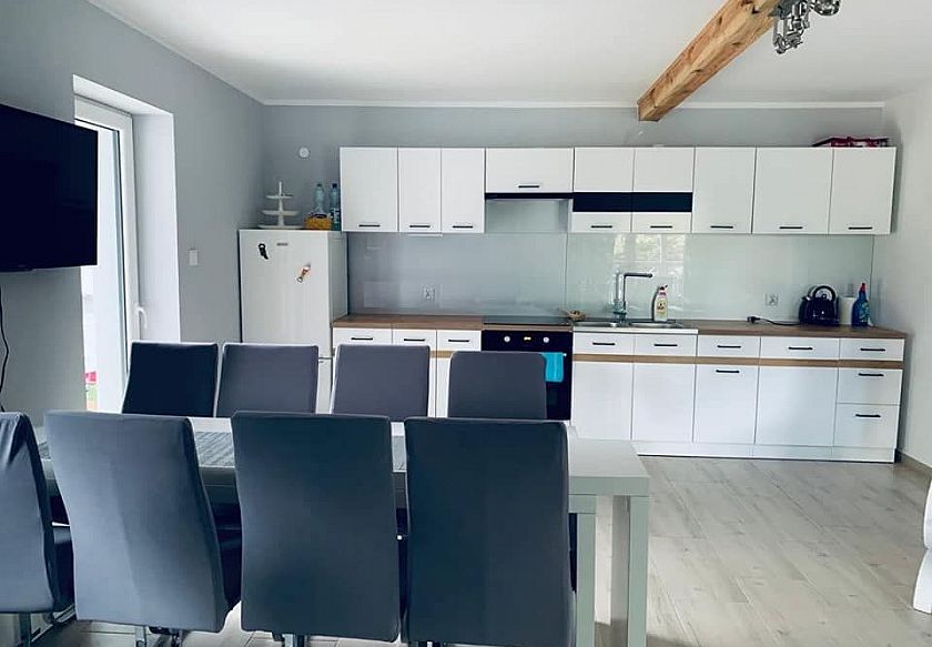 Całoroczny domek 8-os. nad jeziorem 9