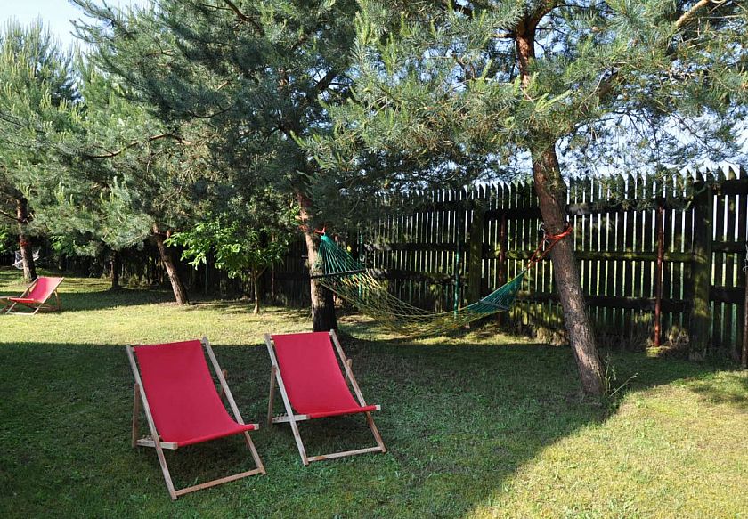 Czerwona Ł&oacute;dka 9