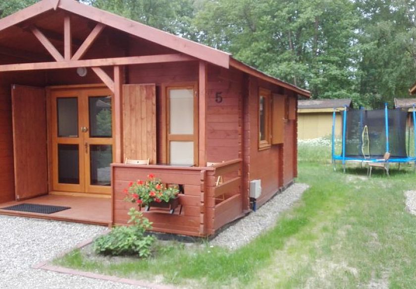 DOMKI BRYZA  - noclegi Międzywodzie