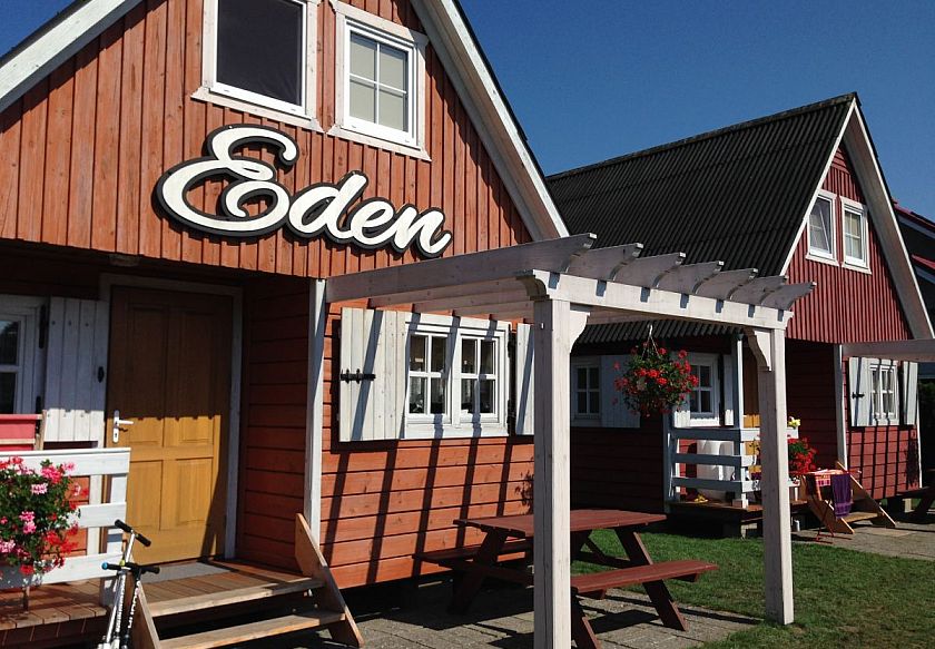 DOMKI - EDEN - Pustkowo 18