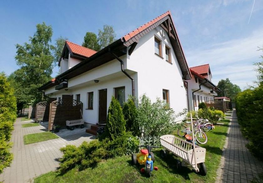 Domki Gościniec Bobolin - noclegi Dąbki