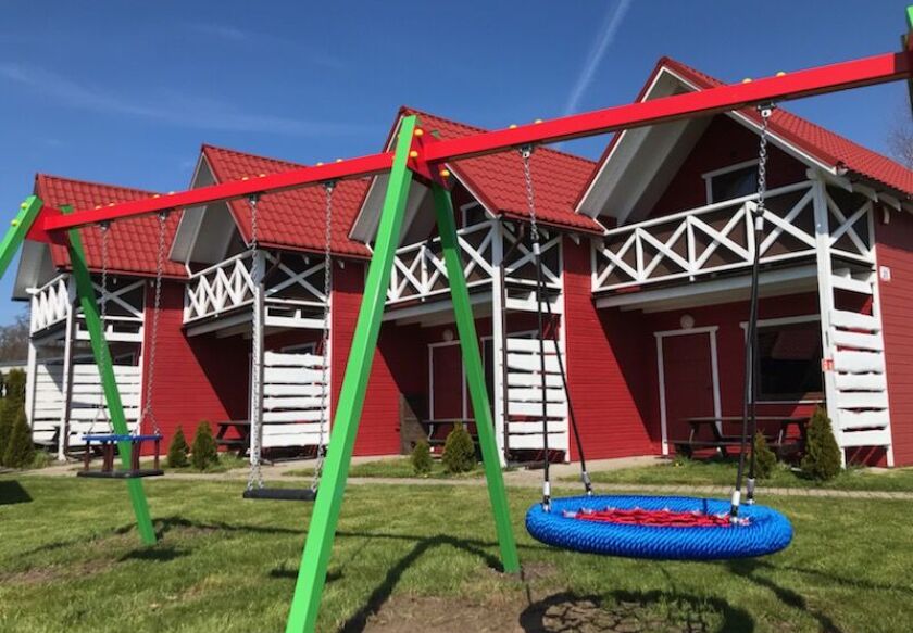 DOMKI GROSZEK 250m od morza - noclegi Sarbinowo