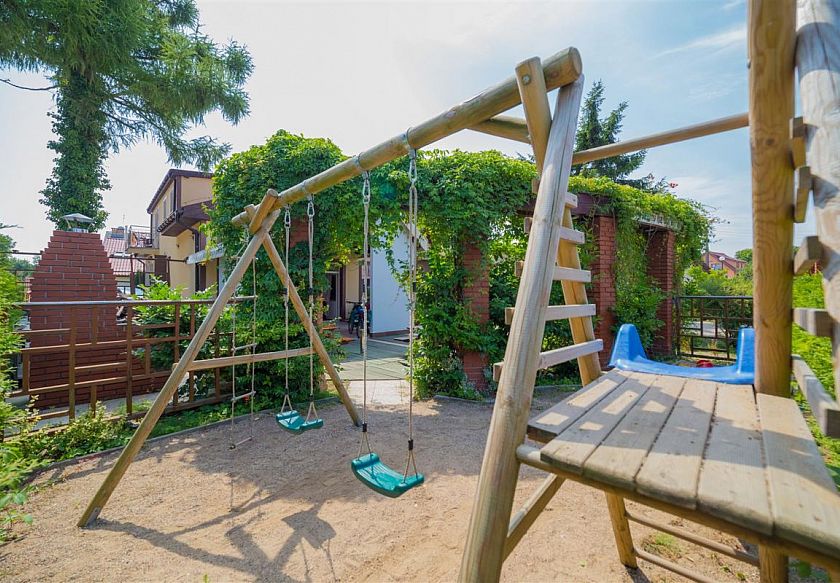 Domki i Dom gościnny SŁONECZNY 3