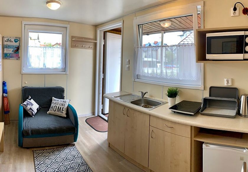 Salonik z aneksem kuchennym