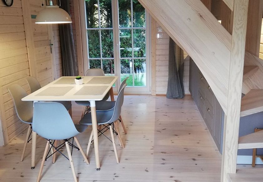 Domki JAMAJKA i apartament MAKS Międzywodzie 23