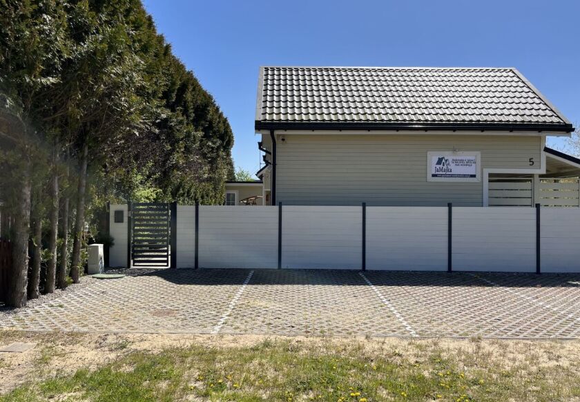 Domki JAMAJKA i apartament MAKS Międzywodzie 38