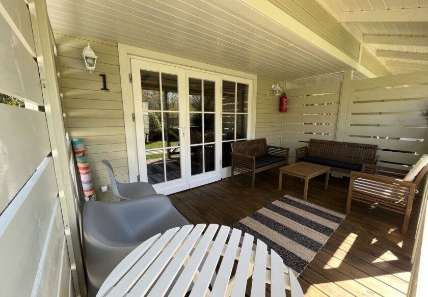 Domki JAMAJKA i apartament MAKS Międzywodzie 43