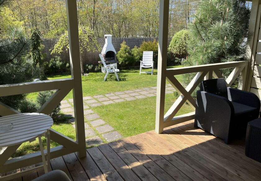 Domki JAMAJKA i apartament MAKS Międzywodzie 52