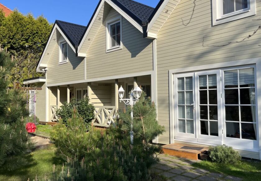 Domki JAMAJKA i apartament MAKS Międzywodzie 61