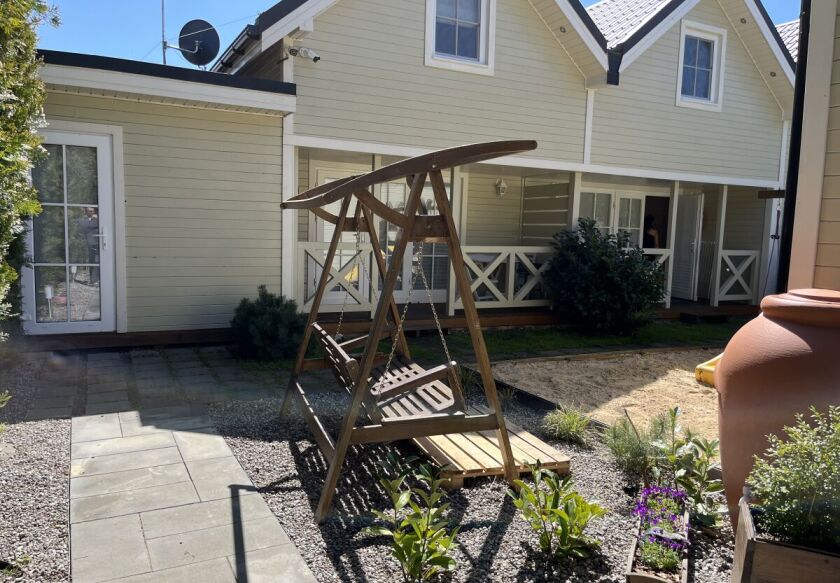 Domki JAMAJKA i apartament MAKS Międzywodzie 69