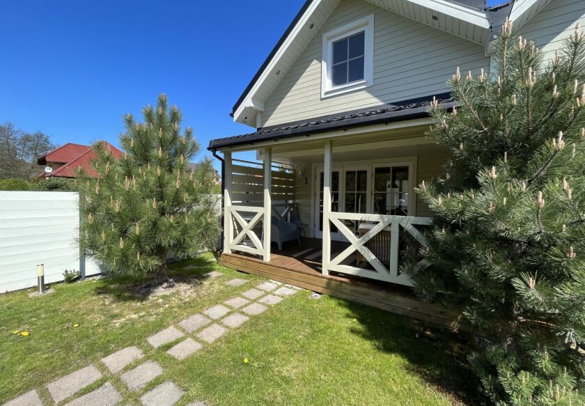 Domki JAMAJKA i apartament MAKS Międzywodzie 70