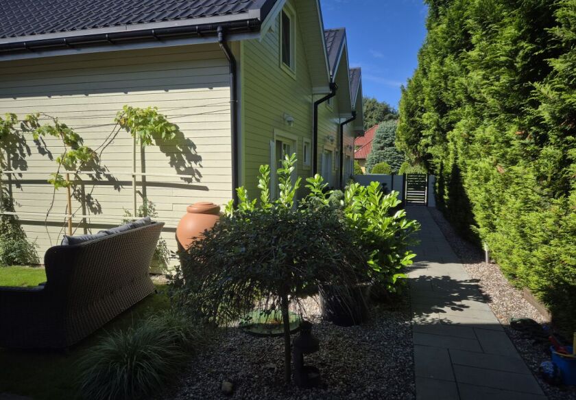 Domki JAMAJKA i apartament MAKS Międzywodzie 87