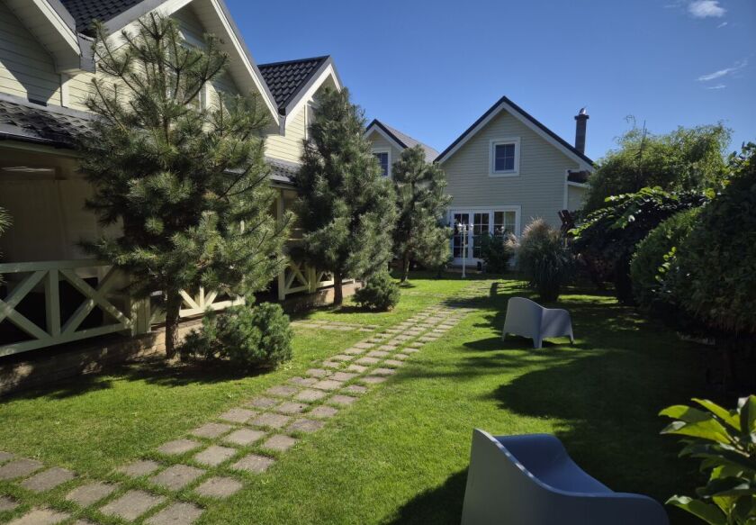 Domki JAMAJKA i apartament MAKS Międzywodzie 91