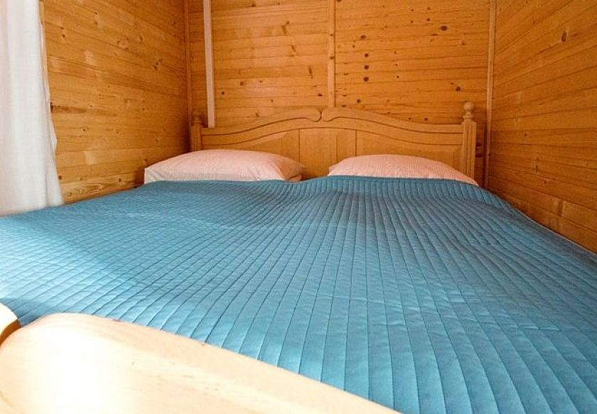 DOMKI LETNISKOWE 6 os.I POKOJE NADIA 7