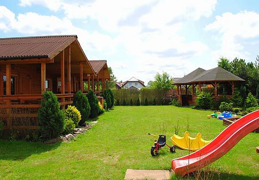 DOMKI LETNISKOWE 6 os.I POKOJE NADIA 3