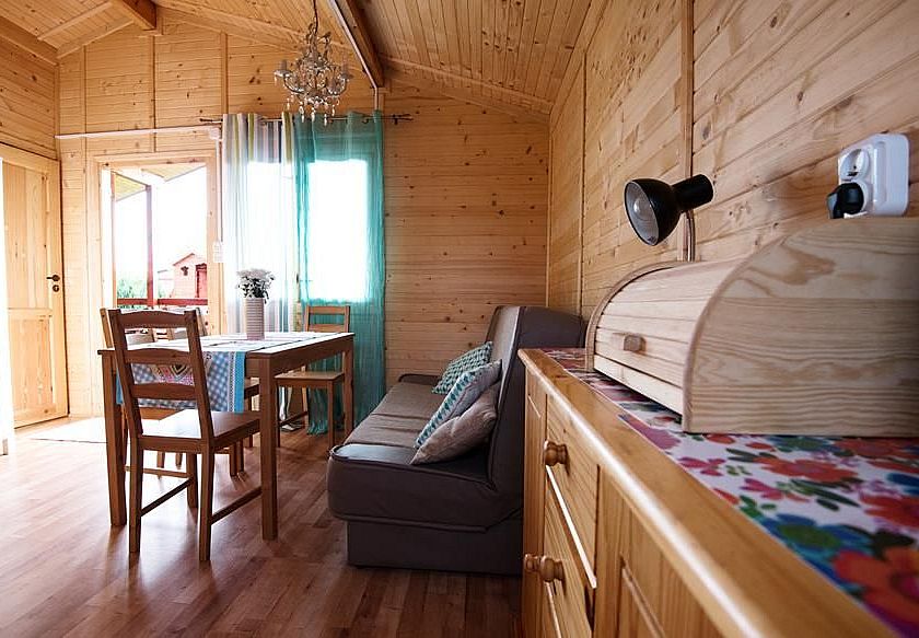 DOMKI LETNISKOWE 6 os.I POKOJE NADIA 9
