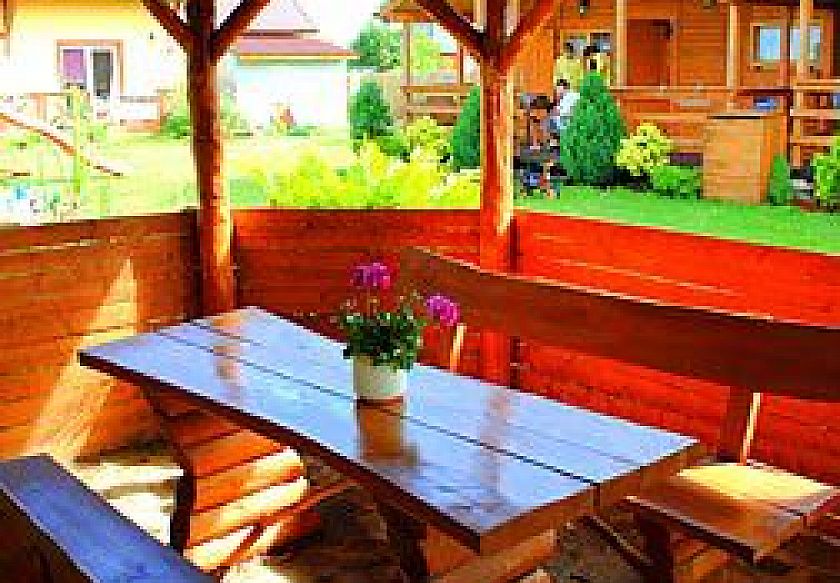 DOMKI LETNISKOWE 6 os.I POKOJE NADIA 4