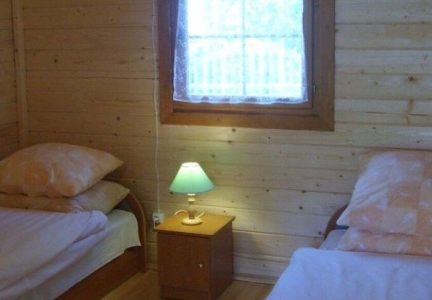 Domki letniskowe i Pokoje gościnne "Jask&oacute;łcze Gniazdo" 17