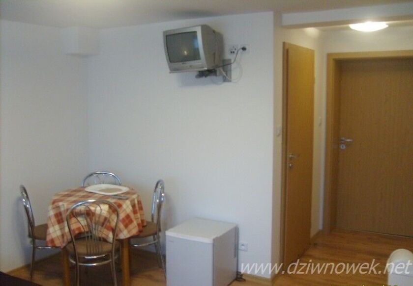 Domki letniskowe i Pokoje gościnne "Jask&oacute;łcze Gniazdo" 35