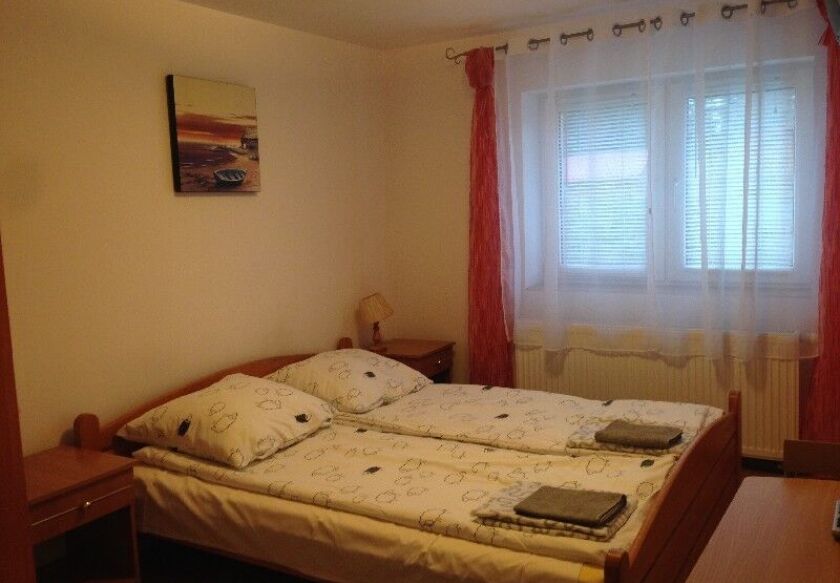 Domki letniskowe i Pokoje gościnne "Jask&oacute;łcze Gniazdo" 37