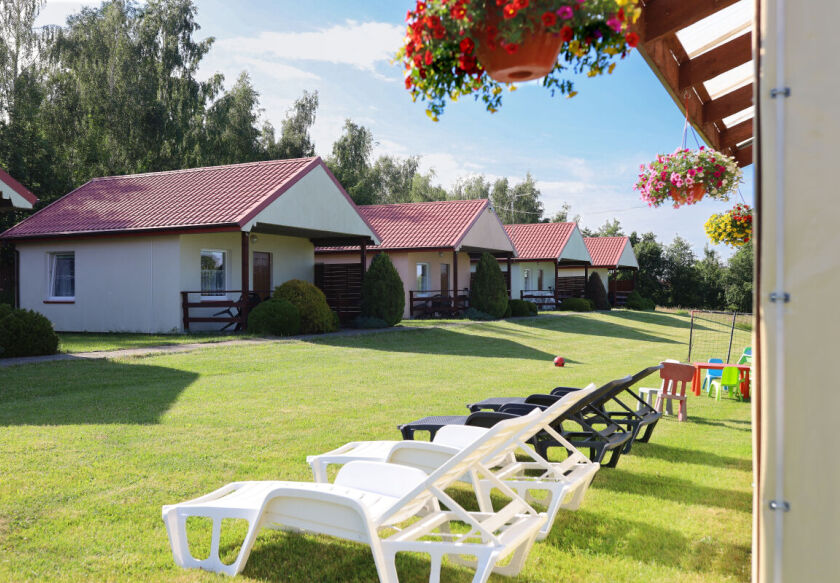 Domki Letniskowe z łowiskiem - noclegi Ustronie Morskie 