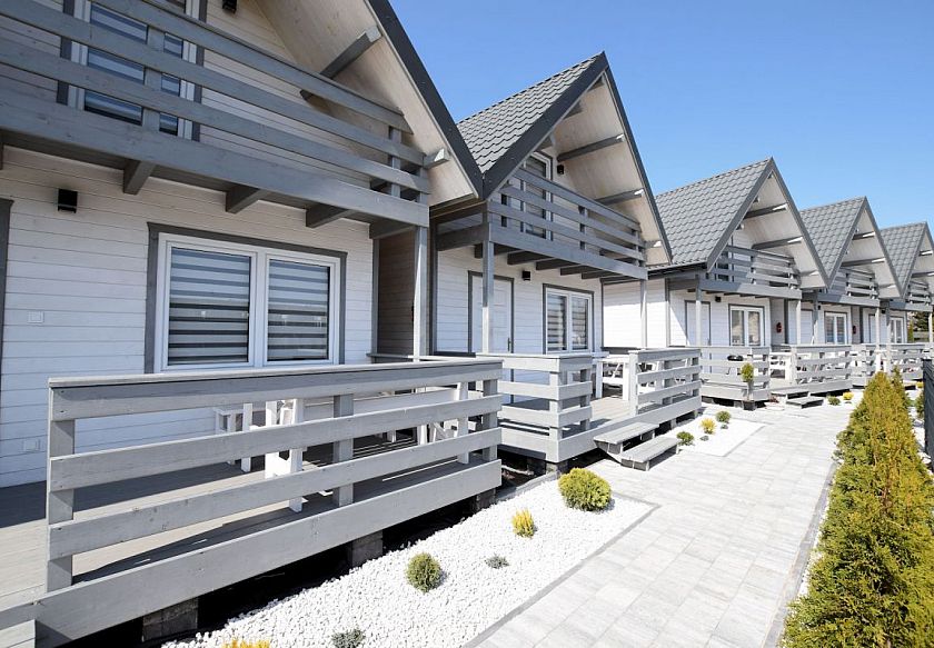 Domki Perłowe - noclegi Dąbki