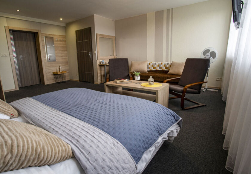 pok&oacute;j 4-osobowy