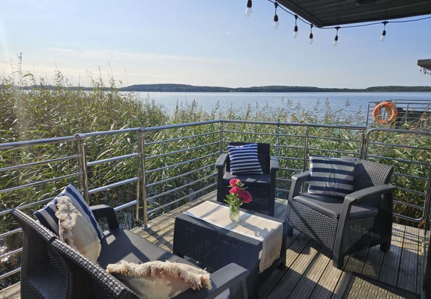 Domy na wodzie Topiko Czarter 4