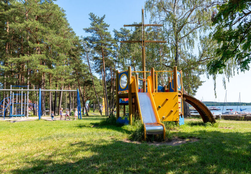 Domy na wodzie Topiko Czarter 24