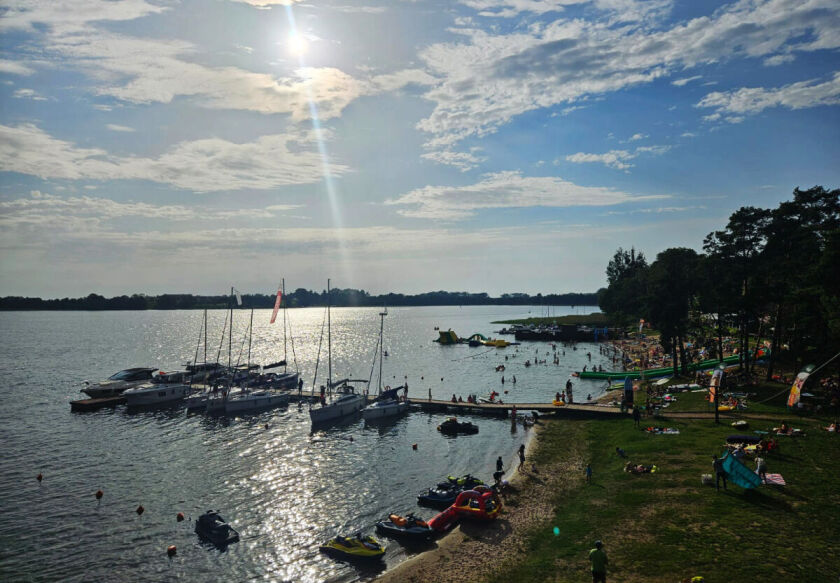 Domy na wodzie Topiko Czarter 27