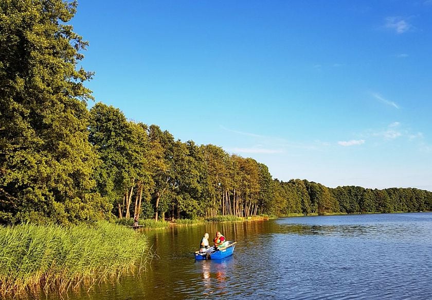 Dwa domki z balią i własną linią brzegową 34