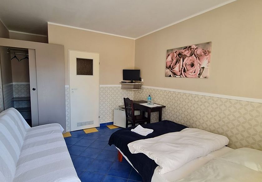 Dworek Jonatan k. Chłop&oacute;w 13