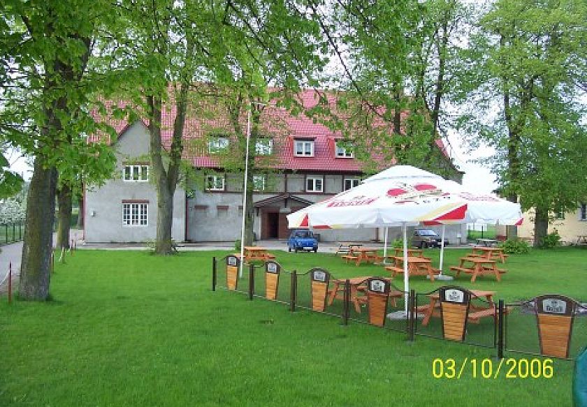 Hollywood - noclegi Wierzchucino