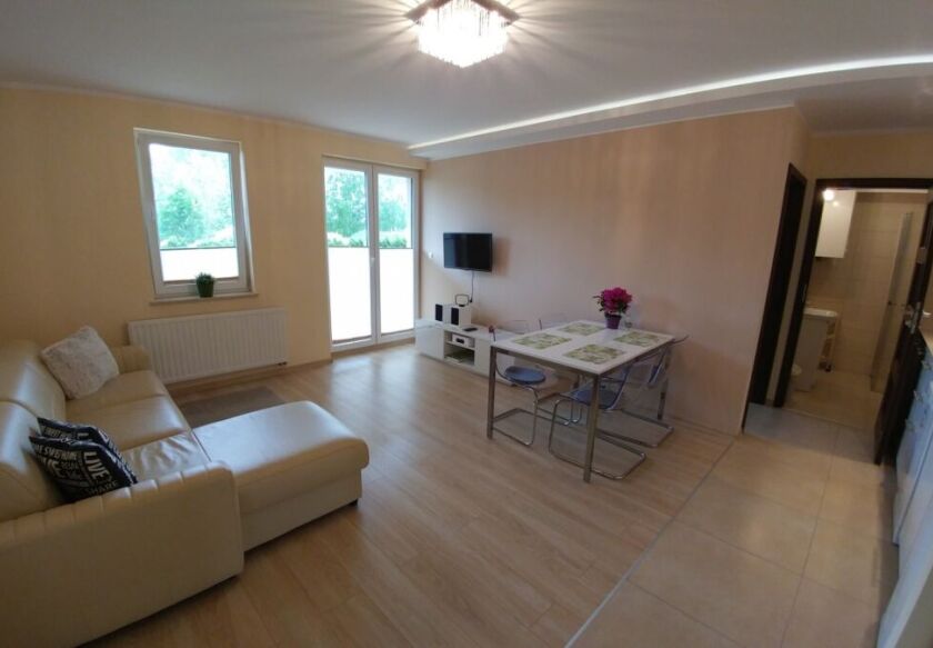 Komfortowy apartament z ogr&oacute;dkiem 9