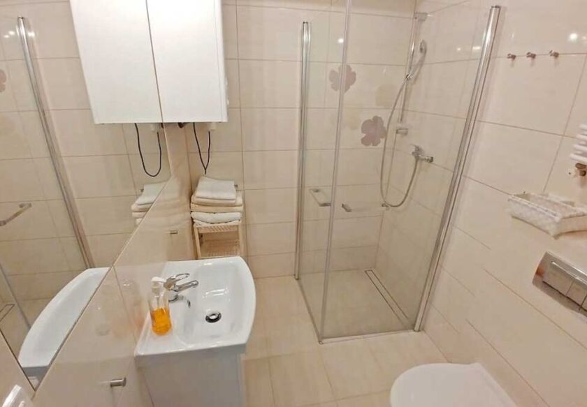Komfortowy apartament z ogr&oacute;dkiem 13