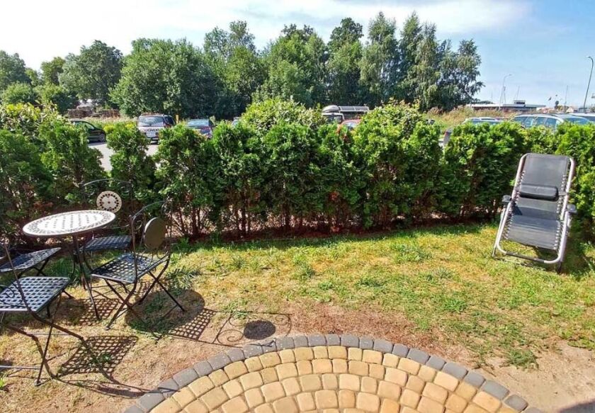 Komfortowy apartament z ogr&oacute;dkiem 15