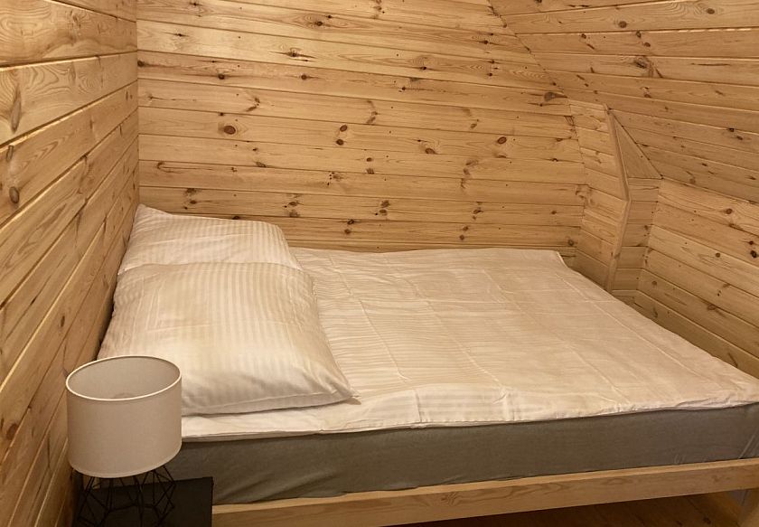 Luksusowe dwupoziomowe apartamenty i duże drewniane domki 28