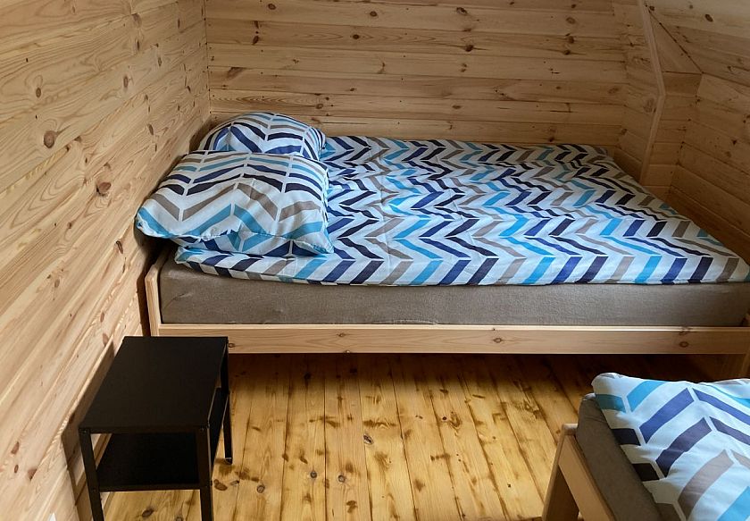 Luksusowe dwupoziomowe apartamenty i duże drewniane domki 29