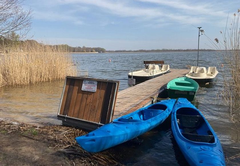 Luksusowe dwupoziomowe apartamenty i duże drewniane domki 4