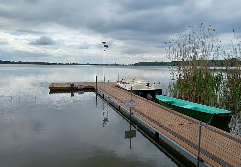 Luksusowe dwupoziomowe apartamenty i duże drewniane domki 12