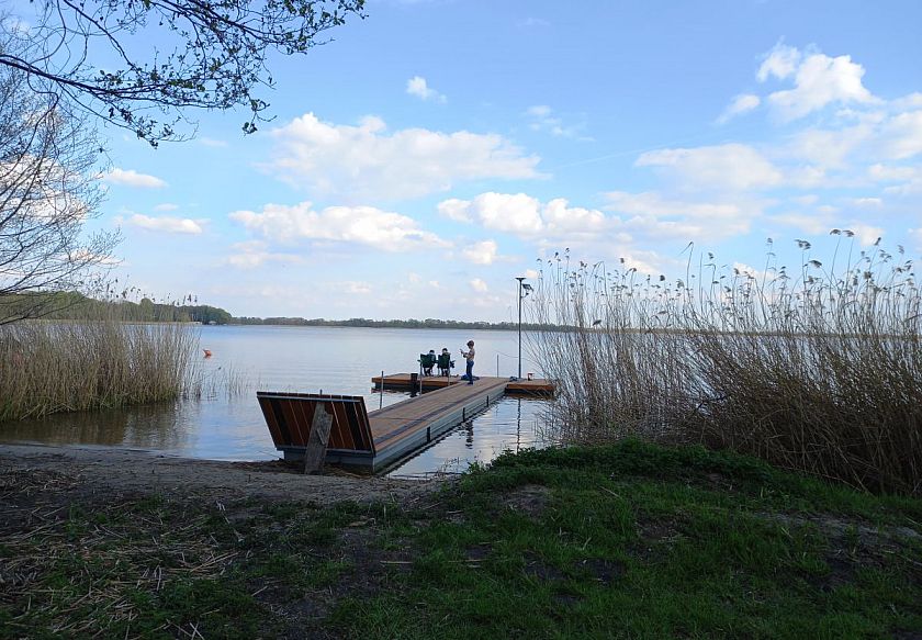 Luksusowe dwupoziomowe apartamenty i duże drewniane domki 15