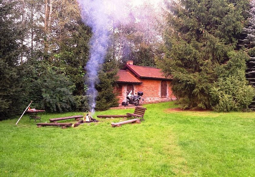 budynek sauny i miejsce na ognisko