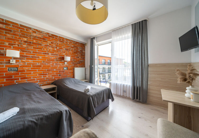 MAX MIELNO Apartamenty / Pokoje / Domki / Restauracja / Basen 3