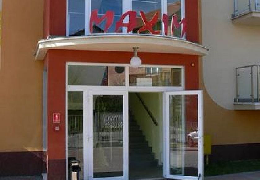 MAXIM 1